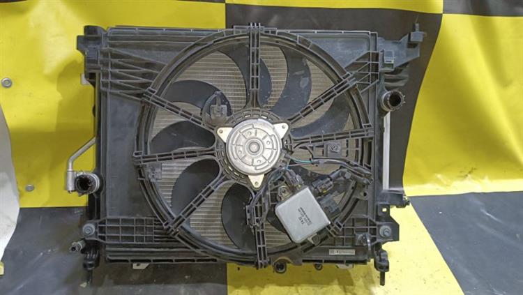 Радиатор основной Ниссан Нот в Северске 105188