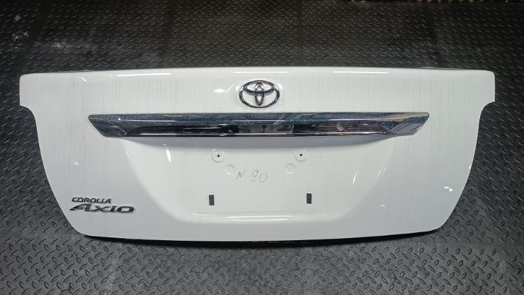 Крышка багажника Тойота Королла Аксио в Северске 106942