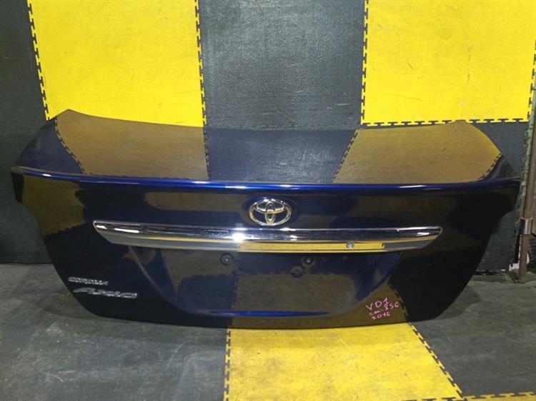 Крышка багажника Тойота Королла Аксио в Северске 113111