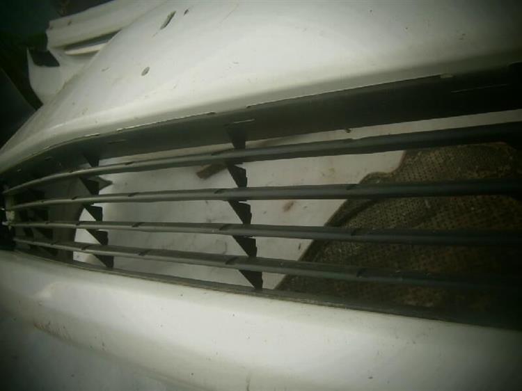 Решетка радиатора Тойота Приус в Северске 72763
