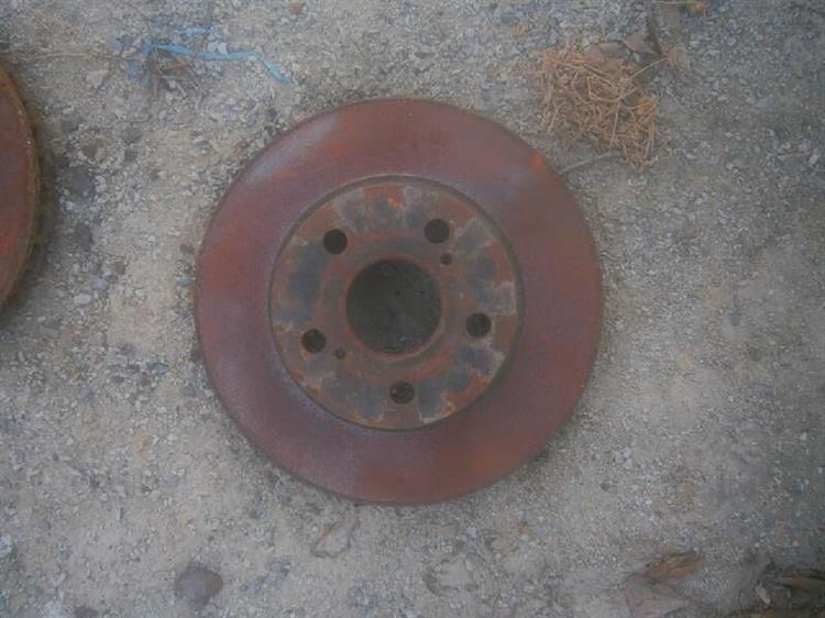 Тормозной диск Тойота Приус в Северске 81565